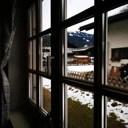 Homestay Mountain Hideaway *
